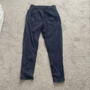 Lululemon Jet Crop Joggers SZ M Charcoal
